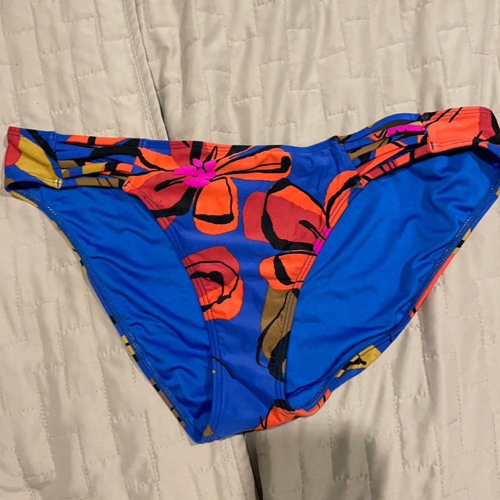 O’Neill bikini bathing suit bottoms